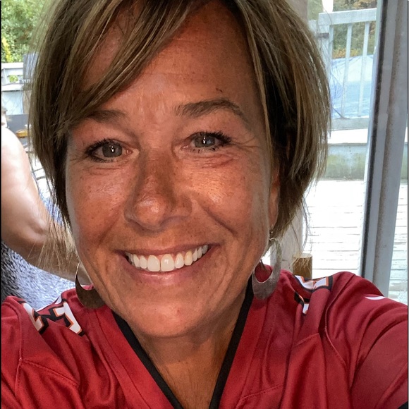 Meet your Posher, Cathy - Picture 3 of 6